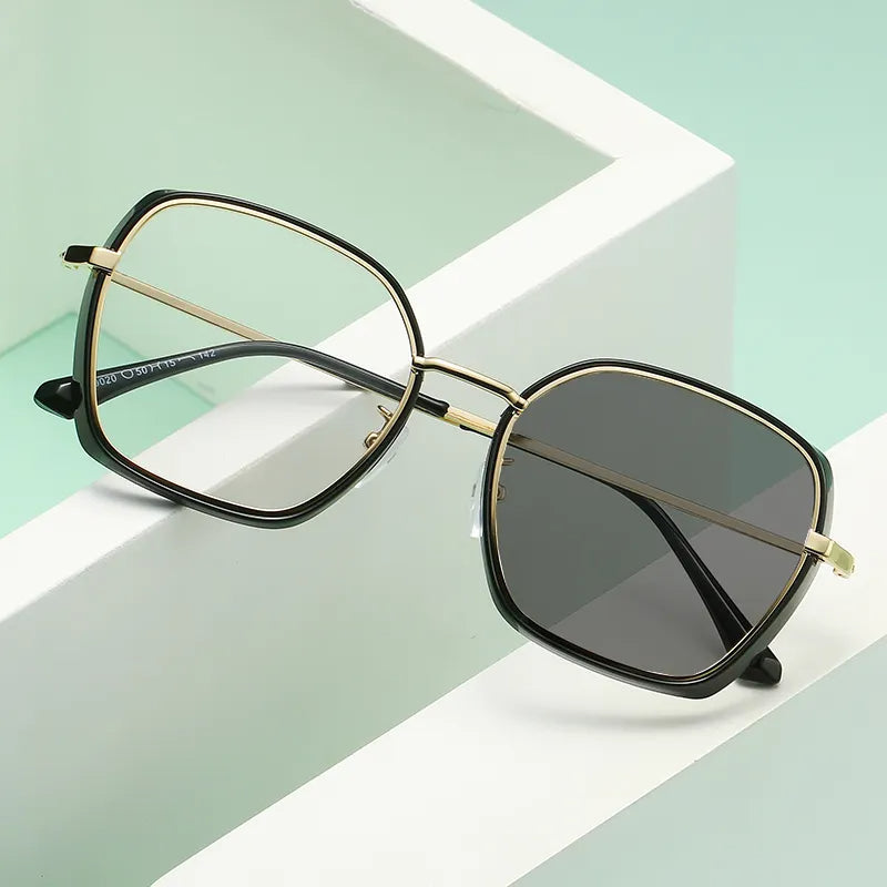 SASKSTORE™ Lunettes Photochromiques - Simplifiez Votre Vie au Soleil comme à l’Ombre.