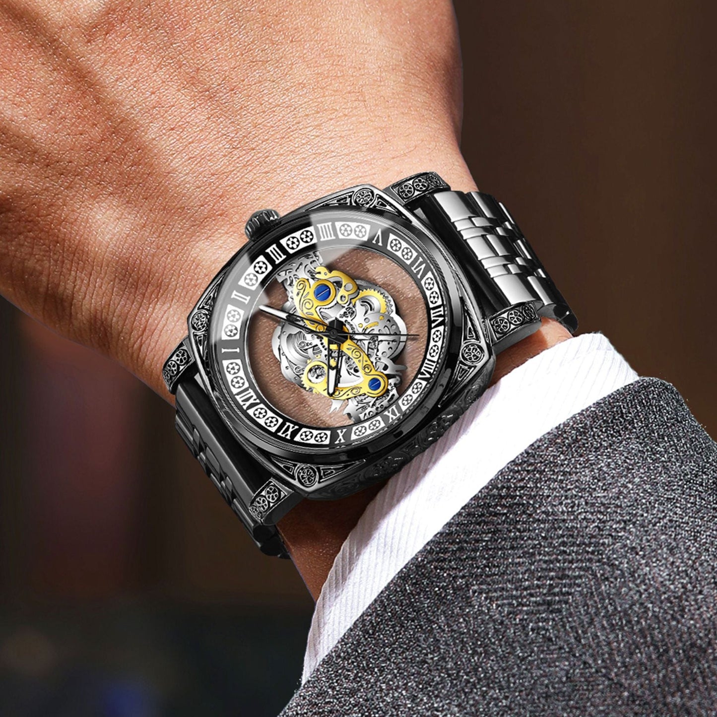 Montre analogique squelette de luxe